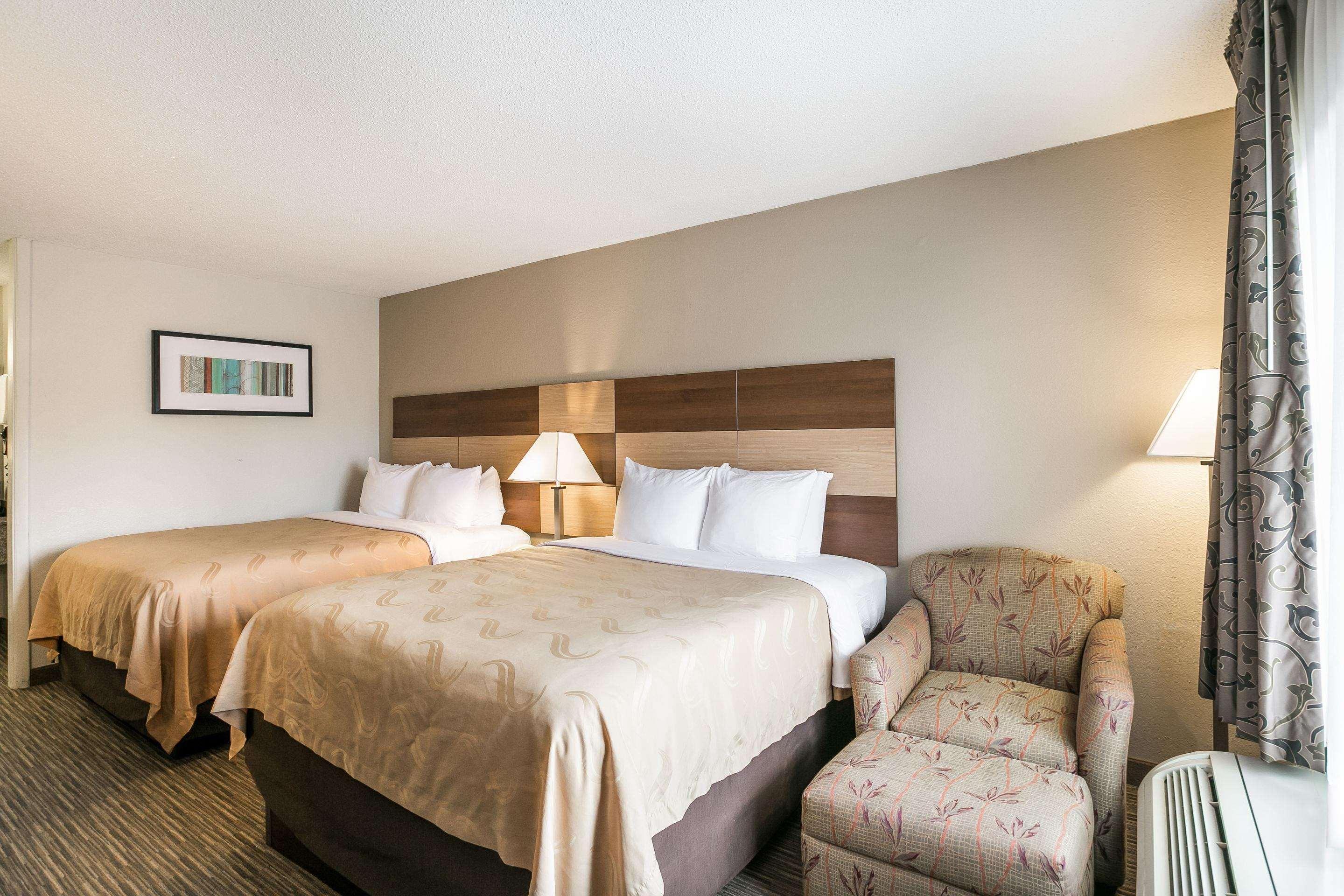 Quality Inn & Suites Near Lake Eufaula Bagian luar foto
