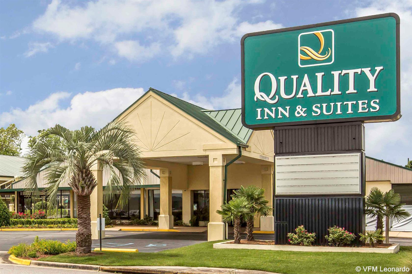 Quality Inn & Suites Near Lake Eufaula Bagian luar foto