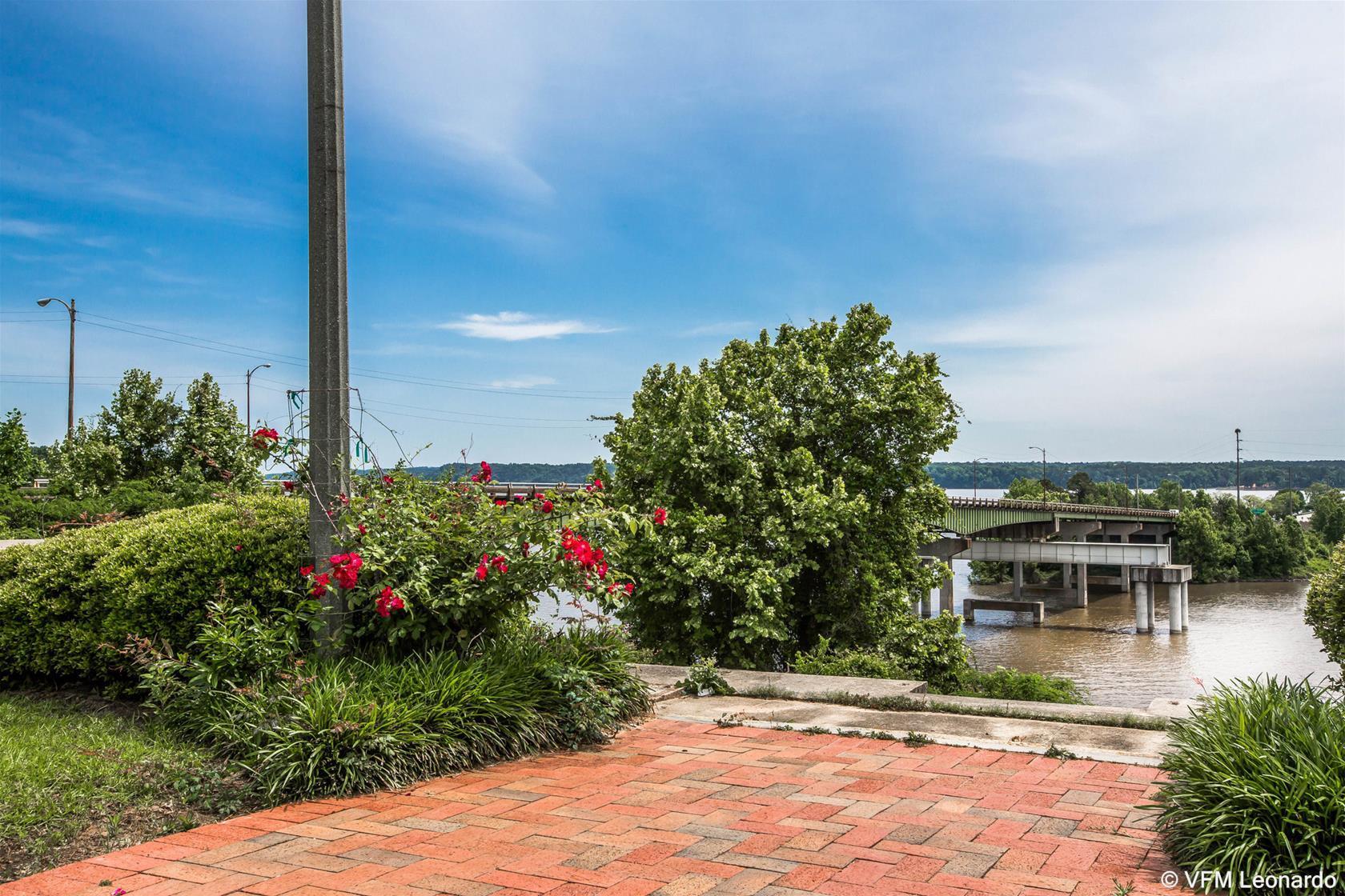 Quality Inn & Suites Near Lake Eufaula Bagian luar foto