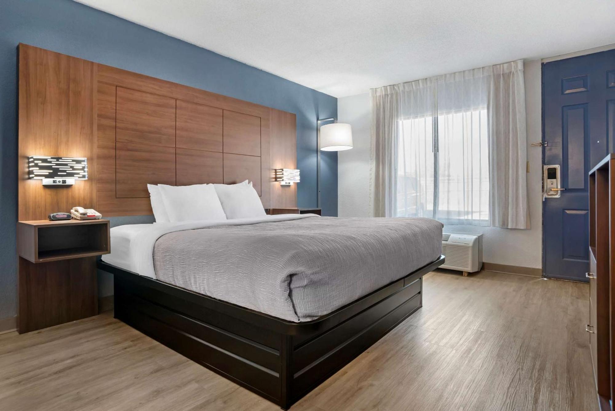 Quality Inn & Suites Near Lake Eufaula Bagian luar foto