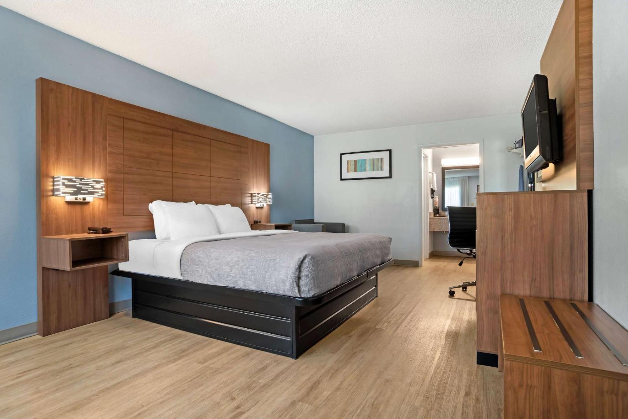 Quality Inn & Suites Near Lake Eufaula Bagian luar foto